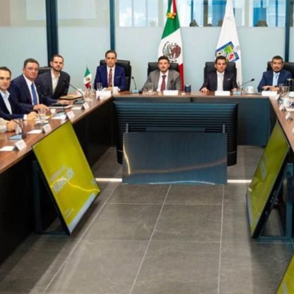 Busca Nuevo León duplicar cruces diarios por Puente Colombia