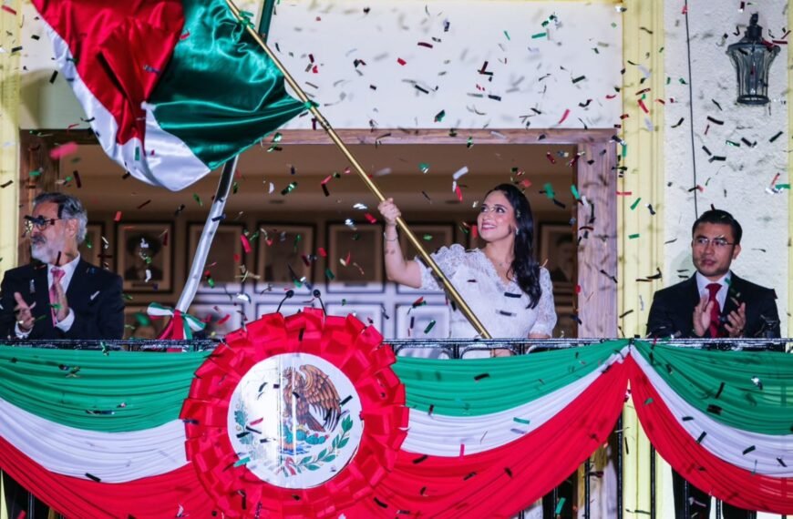 Celebra Mónica Oyervides Grito de Independencia en Juárez