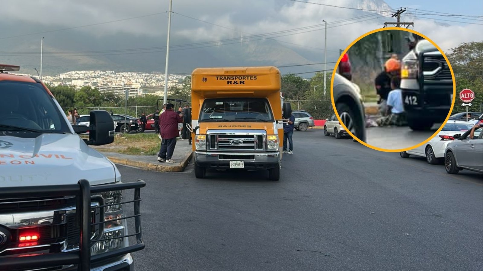 Niña de 10 años cae de transporte escolar en movimiento en Monterrey