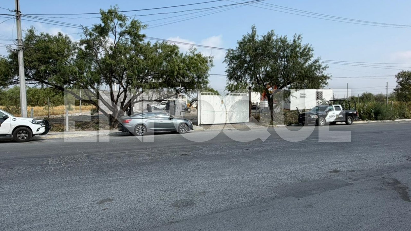 Grupo armado asalta constructora en Monterrey