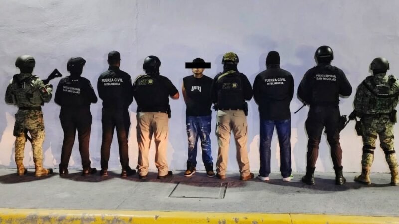 Detienen en San Nicolás a hombre con arma de uso exclusivo