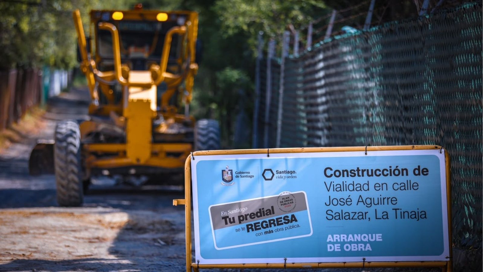 David de la Peña inicia obra vial en La Tinaja