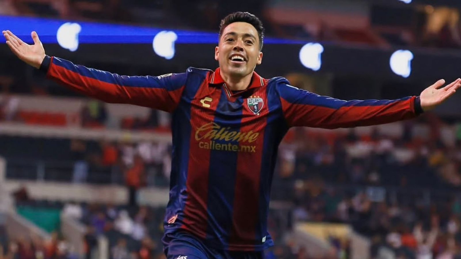 Cae Rayados 4-2 ante Atlante y se aleja de puestos de Liguilla