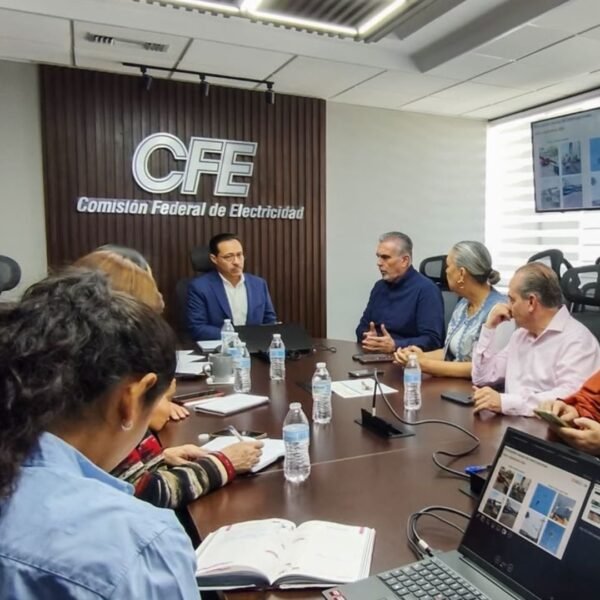 Acuerdan CFE y Monterrey reforzar coordinación ante apagones