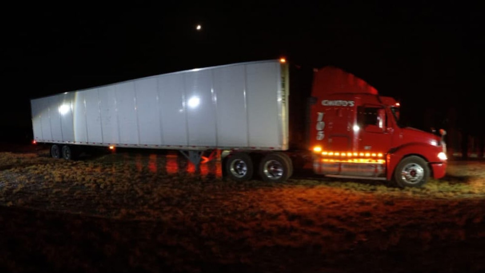 Detienen a hombre por presunto traslado de migrantes en Sabinas Hidalgo