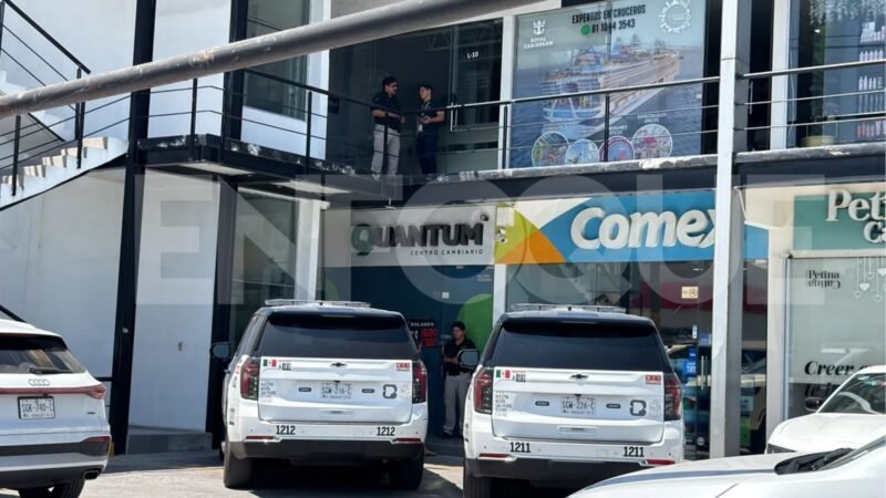 Roban caja fuerte de negocio en avenida Gómez Morín