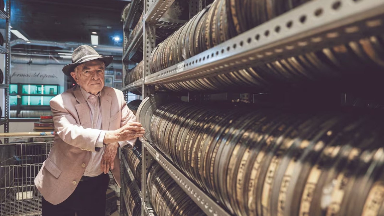 Recibirá Demetrio Bilbatúa el Ariel de Oro por su trayectoria documental