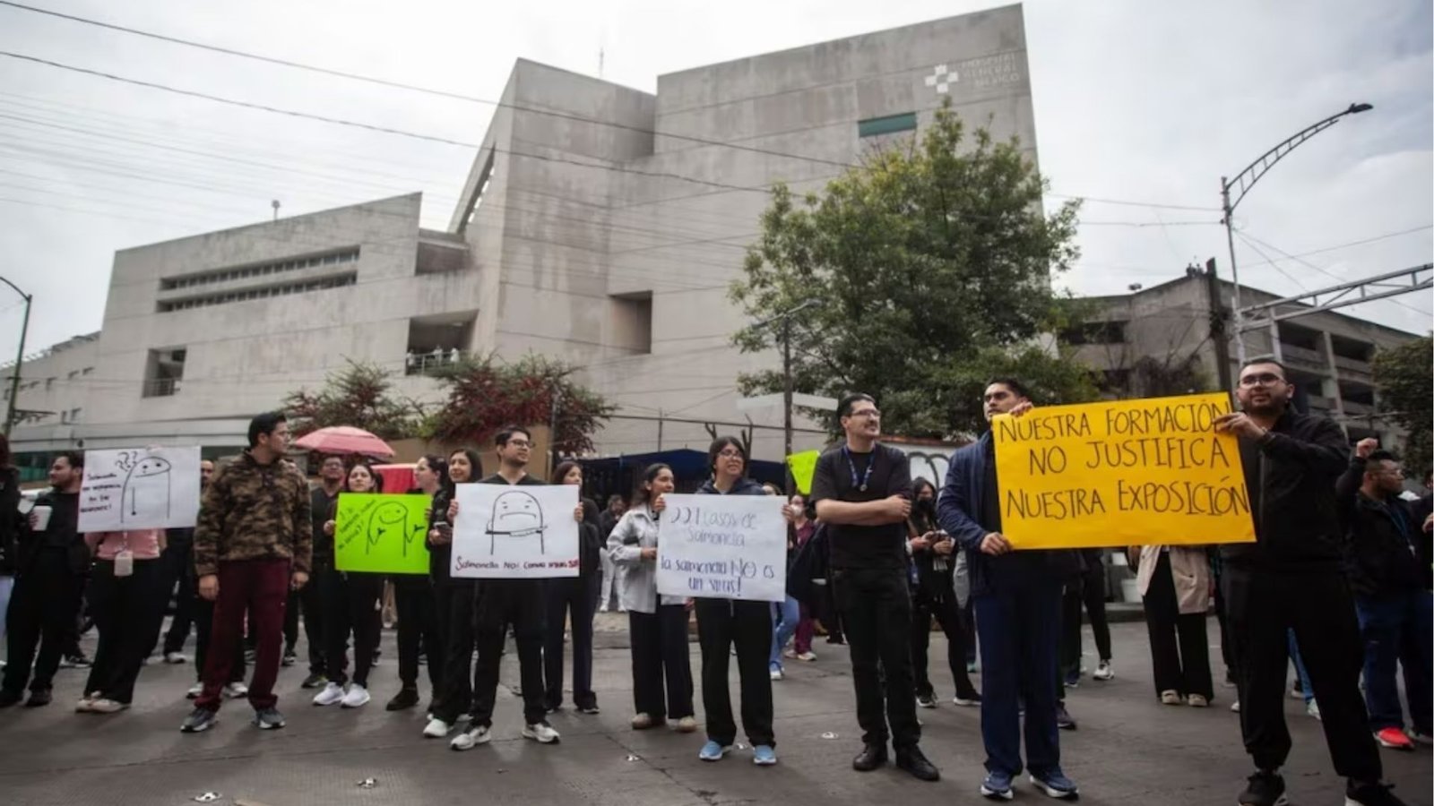 Médicos exigen auditoría tras brote de salmonela en Hospital General