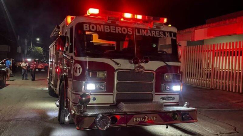 Conato de incendio en clínica del ISSSTE moviliza a bomberos en Linares