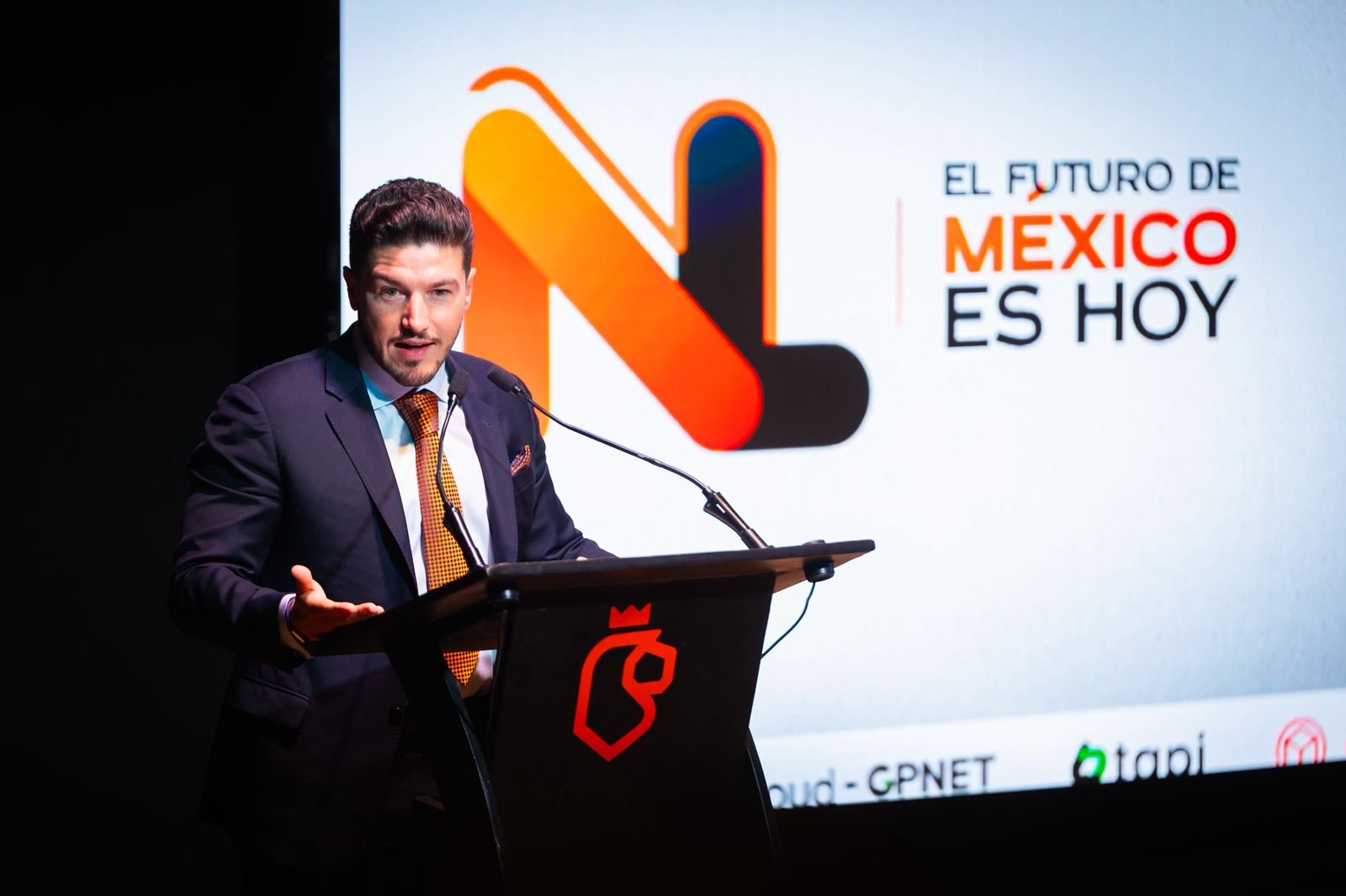 Presenta Samuel García nueva wallet gubernamental en NL