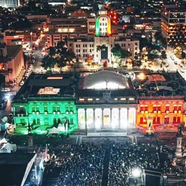 Inician cierres viales en Monterrey por fiestas patrias