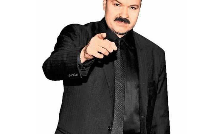 Prepara Pepe Aguilar bioserie y una serie de viajes