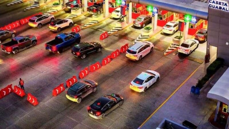 Defiende Hernán Villarreal veto a autopista gratis al Aeropuerto
