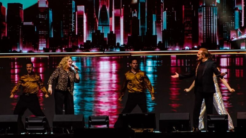 Pimpinela conquista Monterrey con su espectáculo ‘Leyendas’ en la Arena Monterrey