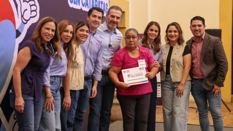 Devuelve DIF Monterrey la vista a más de 500 personas con cirugías gratuitas