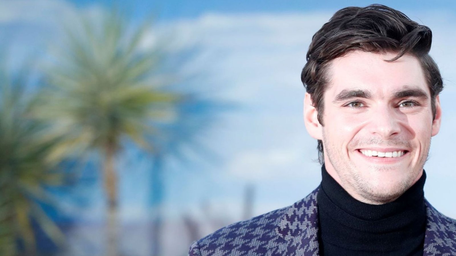 Despide Breaking Bad a RJ Mitte tras su muerte