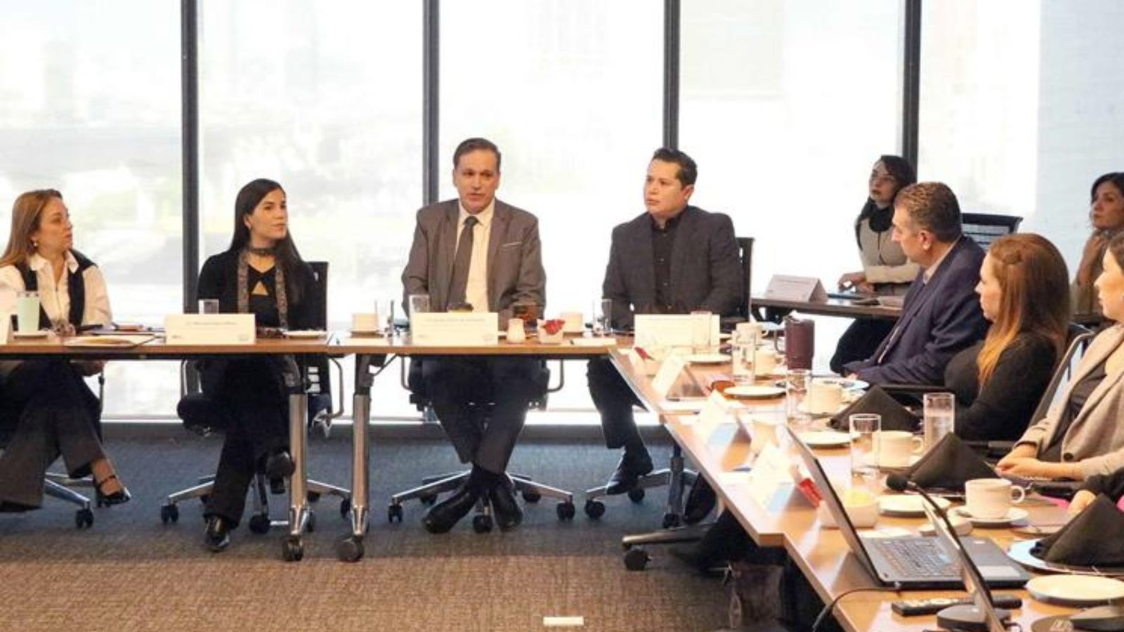 Presenta Nuevo León Presupuesto 2027 de 177 mil 939 mdp a hoteleros