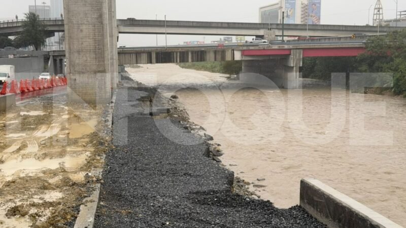 Aclaran que deslave en avenida Constitución no afecta carril exprés