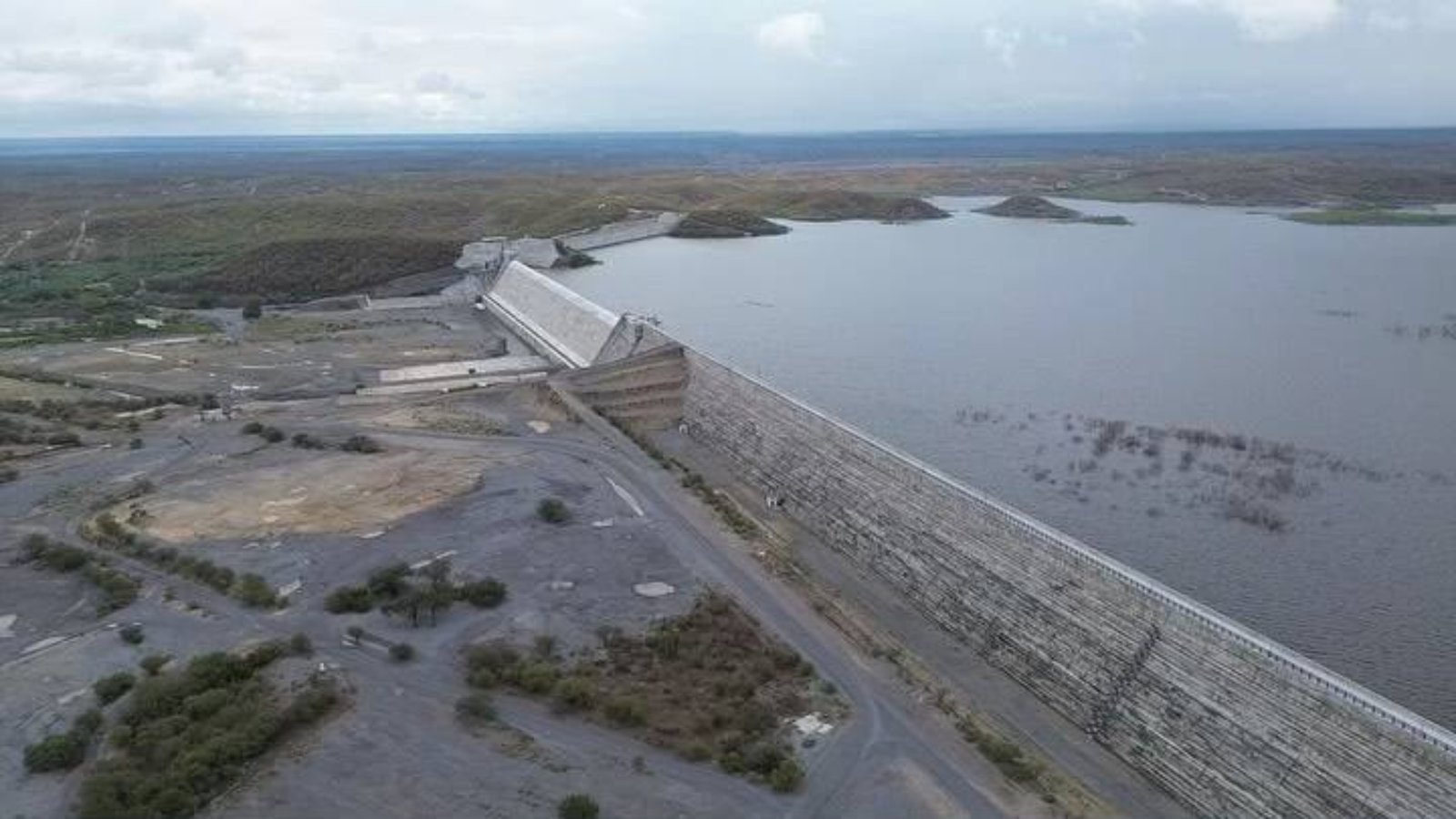 Lluvias elevan niveles de las presas La Boca y El Cuchillo en Nuevo León