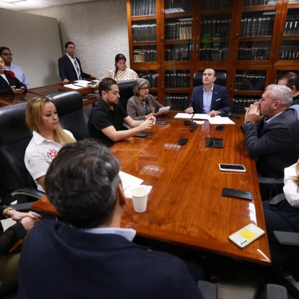 Reacomodos de bancadas cambian fuerzas en el Congreso Nuevo León
