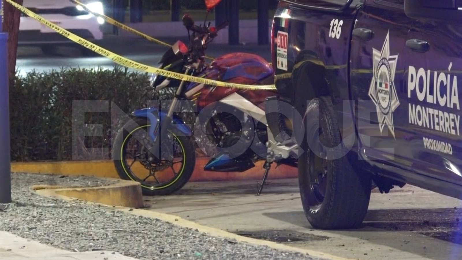 Detienen en el Centro de Monterrey a hombre con motocicleta robada en García