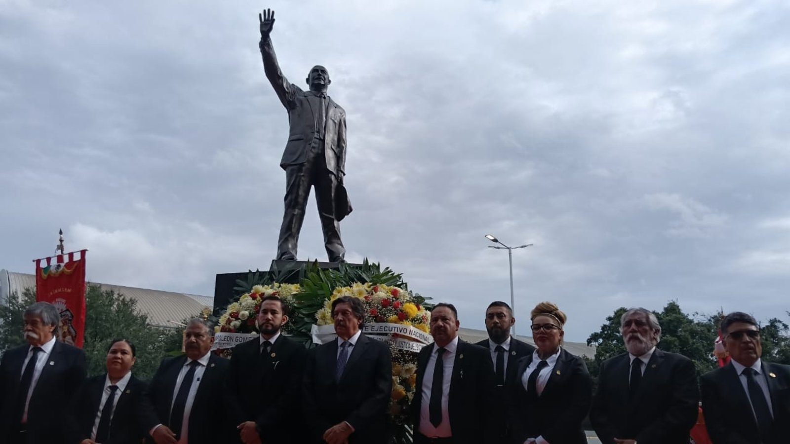Mineros recuerdan a Napoleón Gómez Sada en Monterrey