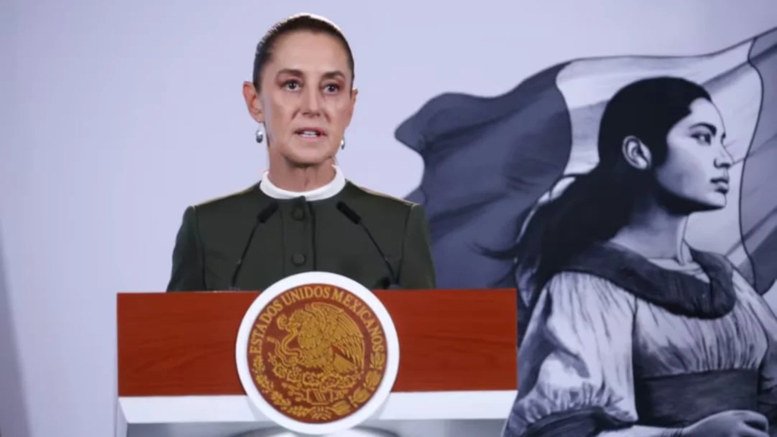 Critica Sheinbaum presencia de partidos políticos en marcha nacional del IMSS
