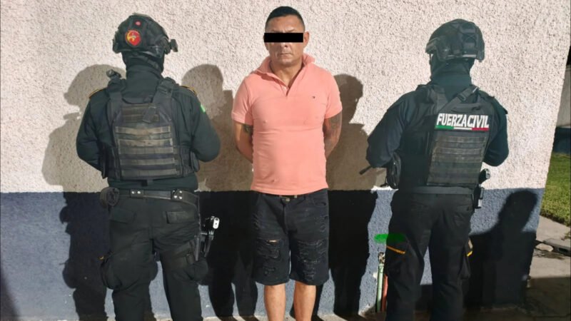 Fuerza Civil detiene a hombre con arma y presunto cristal en Monterrey