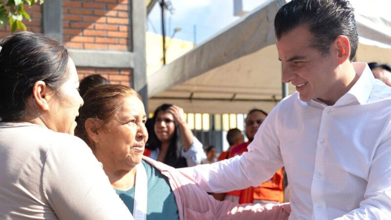Miguel Flores destaca brigadas y programas sociales para acercar apoyos en Nuevo León
