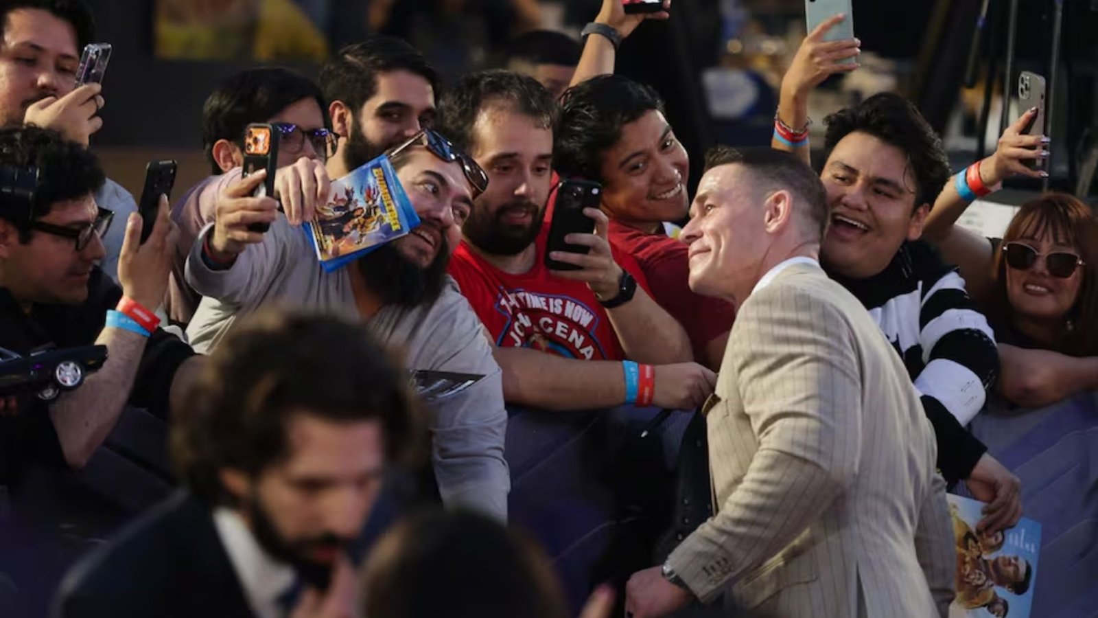 Conquista John Cena a México durante presentación de “Matchbox”