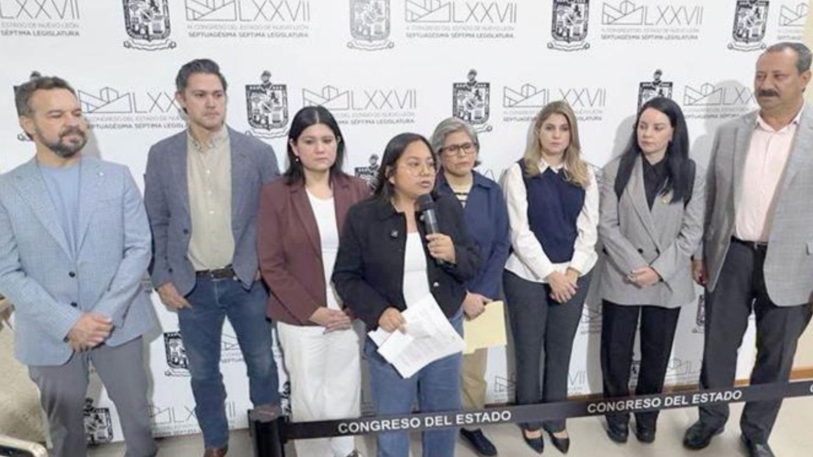 Suspenden sesión del Congreso de Nuevo León por puente La Rioja