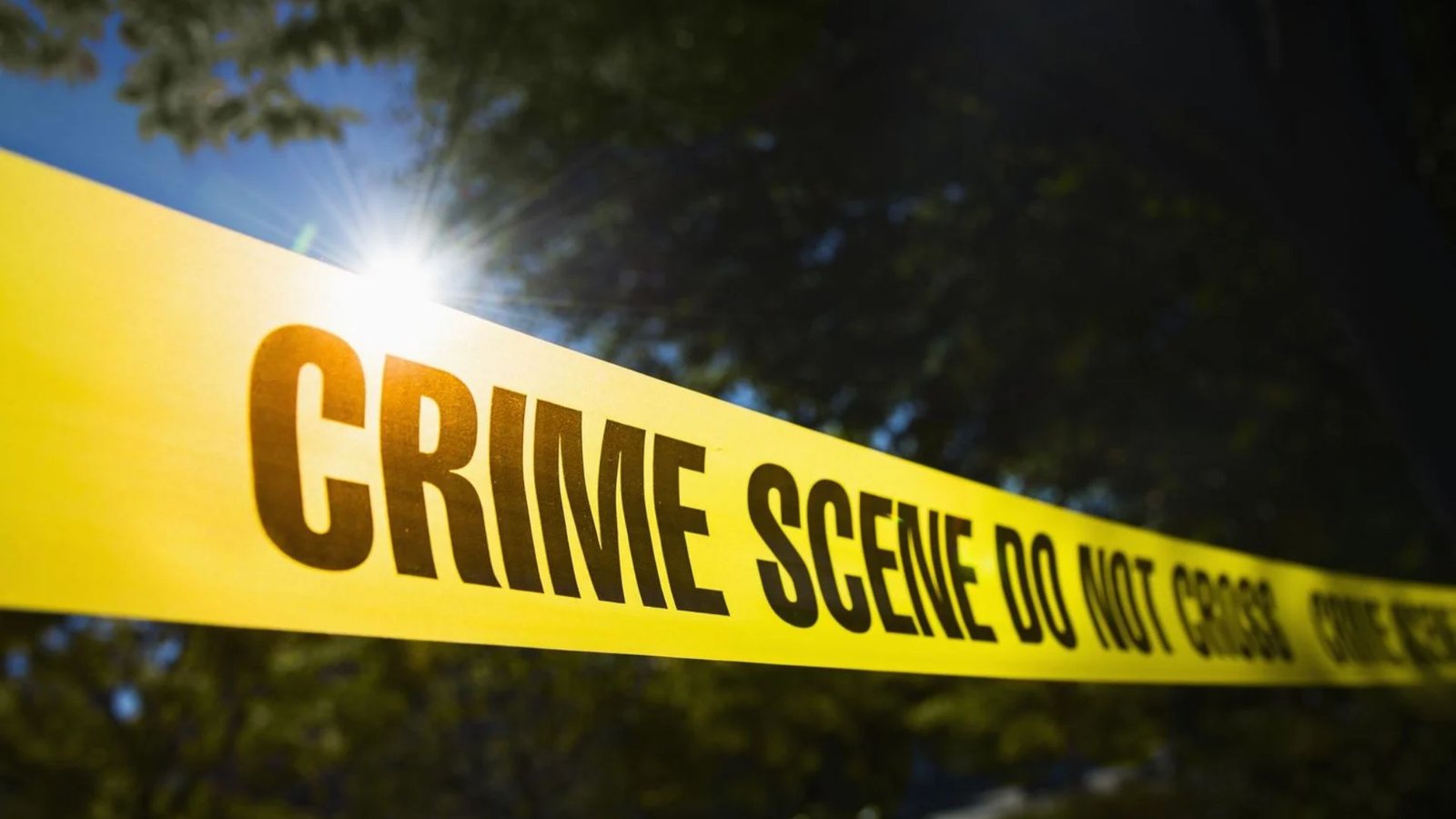 Deja tiroteo en tienda de Halloween un muerto y seis heridos