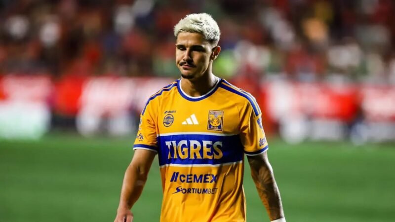 Pierde Tigres a Rómulo Zwarg para el duelo ante Chivas