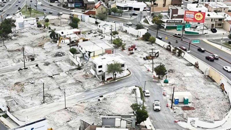 Revela Adrián amparo de último vecino de Rotonda de las Casas
