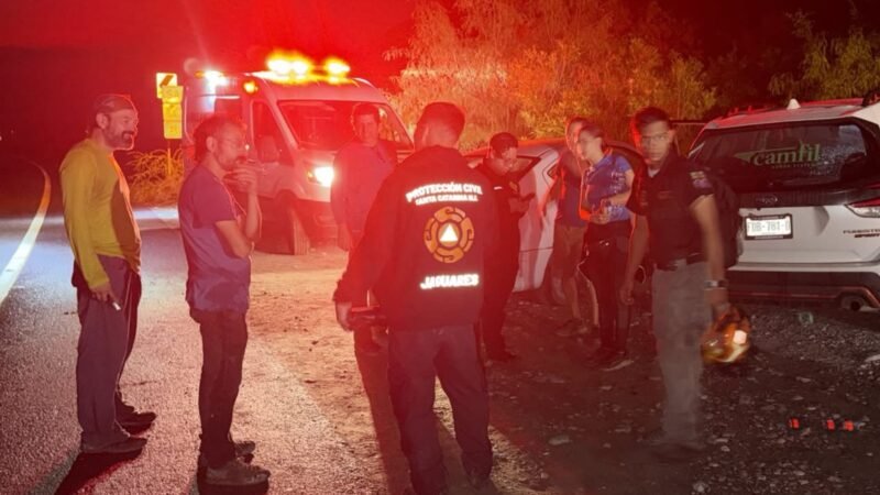 Rescatan a excursionista extraviada en La Huasteca, Santa Catarina