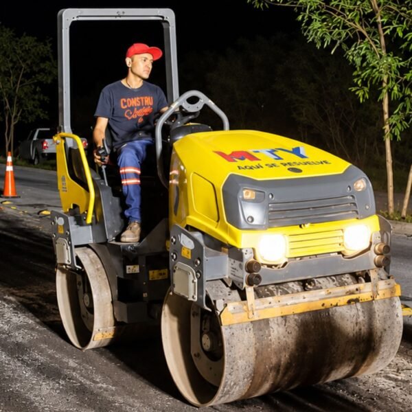 Refuerza Monterrey el bacheo tras las lluvias en avenidas de mayor circulación