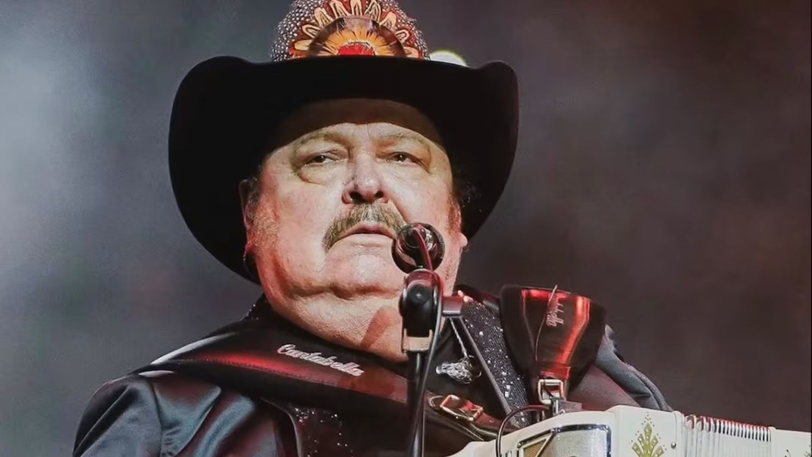 Apagan sonido en concierto de despedida de Ramón Ayala en CDMX
