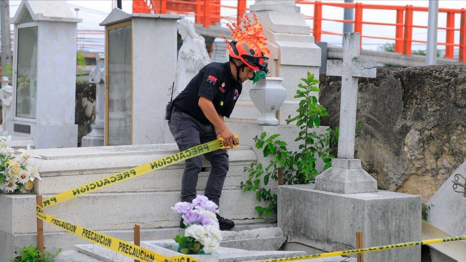 Refuerza Guadalupe seguridad en panteones por Día de Muertos 2026