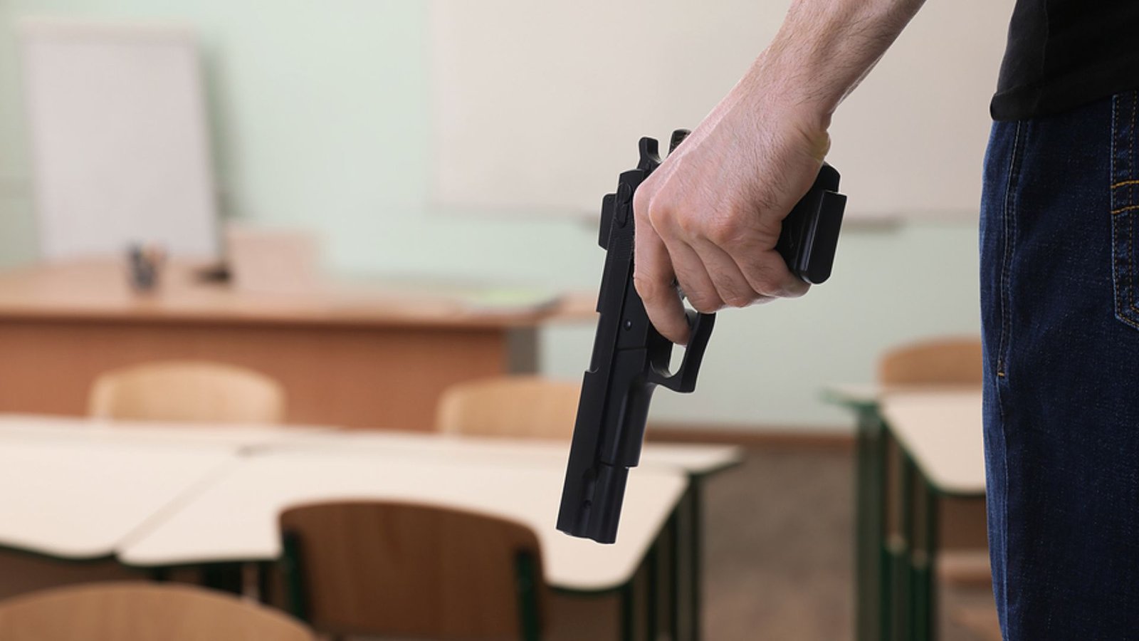 Detienen a adolescente tras tiroteo en escuela de Francia; hay dos heridos